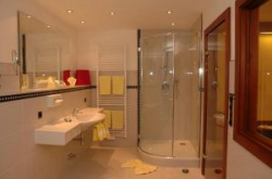 ���� ����� Maria Theresia 4*