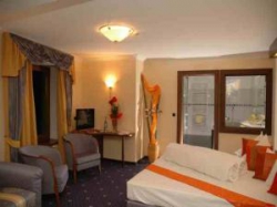 ���� ����� Maria Theresia 4*