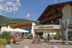 ���� ����� Mozart (Ski-safari) 4*