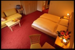 ���� ����� Neue Post 4*