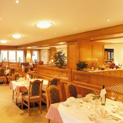 ���� ����� Parkhotel 4*
