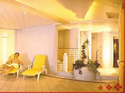 ���� ����� Piz Buin 4*
