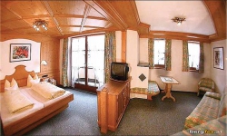 ���� ����� Piz Tasna 4*