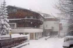 ���� ����� Rundeck Garni 4*