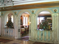 ���� ����� Schlosshof 4*