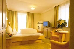 ���� ����� Sporthotel Almhof 4*