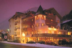 ���� ����� Sporthotel Almhof 4*
