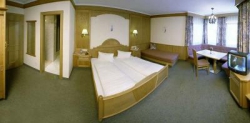 ���� ����� Strass Sporthotel 4*