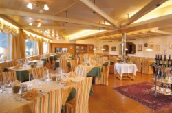 ���� ����� Vier Jahreszeiten 4*