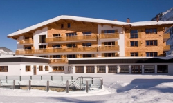 ���� ����� Auriga 4*