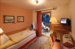 ���� ����� Chesa Rosa 4*