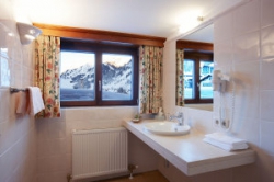 ���� ����� Haldenhof 4*
