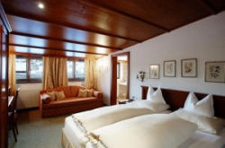 ���� ����� Haldenhof 4*