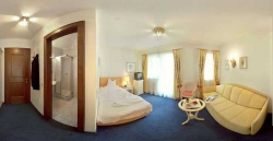 ���� ����� Plattenhof 4*