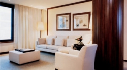 ���� ����� The Halkin 5*