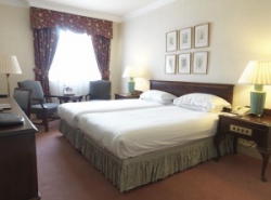 ���� ����� Crown Plaza St. James 4*