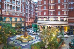 ���� ����� Crown Plaza St. James 4*