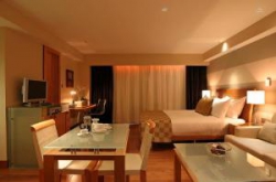 ���� ����� Plaza on the River - Club and Residence 4*