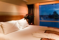 ���� ����� Plaza on the River - Club and Residence 4*