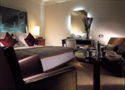 ���� ����� The Waldorf Hilton 4*