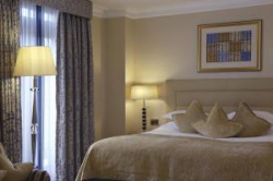 ���� ����� Westbury Mayfair 4*