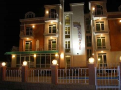 ���� ����� Palace 3*