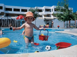 ���� ����� Holiday Village 4*