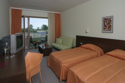 ���� ����� Jeravi 4*