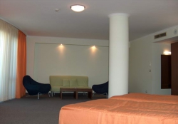 ���� ����� Jeravi 4*