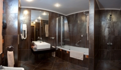 ���� ����� Via Pontika 4*