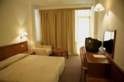 ���� ����� Yavor 4*