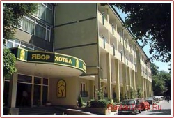 ���� ����� Yavor 4*