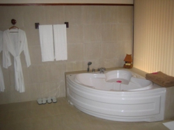 ���� ����� Victoria Phantheit Beach Resort and Spa 4*