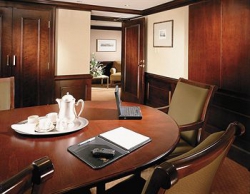 ���� ����� Le Meridien Versailles-Montreal 5*
