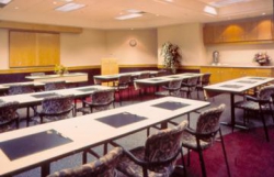 ���� ����� Holiday Inn On King 4*