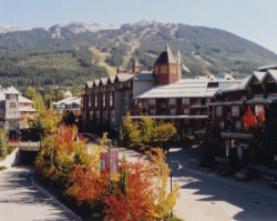 ���� ����� Delta Whistler Village Suites 4*