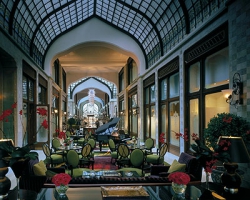   Four Seasons Hotel Gresham Palace Budapest 5*