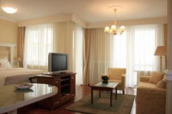 ���� ����� Queen's Court Hotel and Residence 5*