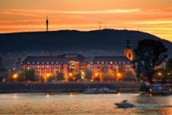 ���� ����� Ramada Plaza 5*