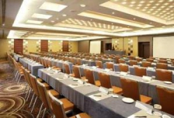 ���� ����� Hilton Budapest WestEnd 4*