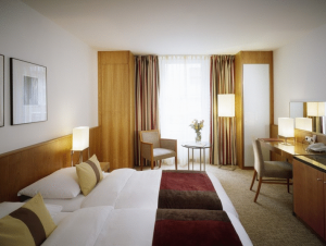 ���� ����� K+K Hotel Opera 4*