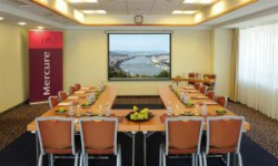 ���� ����� Mercure Korona 4*