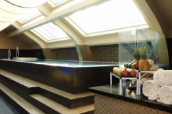 ���� ����� Zara Continental 4*