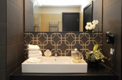 ���� ����� Zara Continental 4*