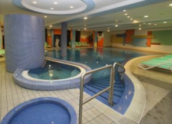 ���� ����� Hunguest Hotel Repce Gold 4*