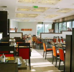 ���� ����� Park Inn Sarvar 4*