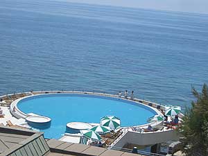 ���� ����� Avala 3*
