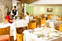 ���� ����� NH Krystal Laguna Villas & Resort 4*