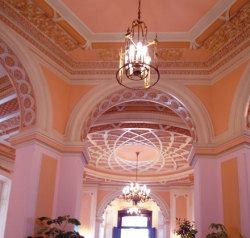 ���� ����� Plaza 4*