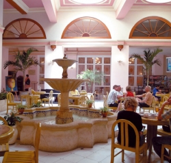 ���� ����� Plaza 4*